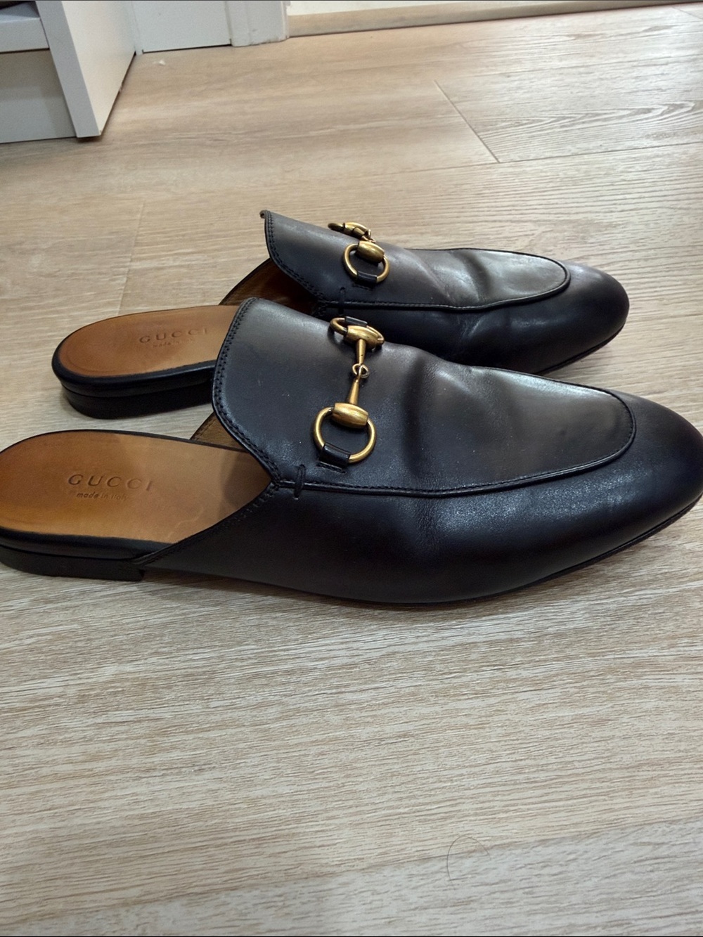 Gucci Black Leather Slip-On princetown loafers with Gold Horsebit - Picture 3 of 6